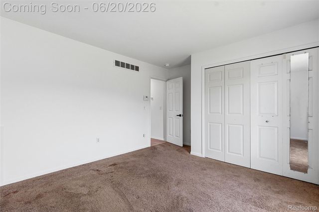 21884 Laurel Street, Clinton Charter Township, MI 48035