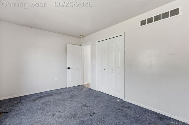 21884 Laurel Street, Clinton Charter Township, MI 48035