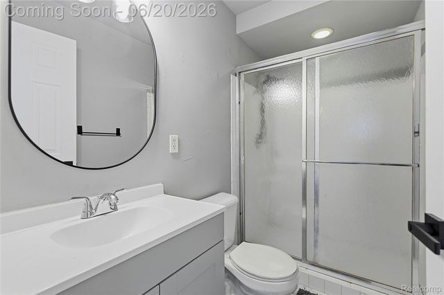 21884 Laurel Street, Clinton Charter Township, MI 48035