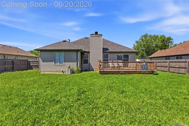 21884 Laurel Street, Clinton Charter Township, MI 48035