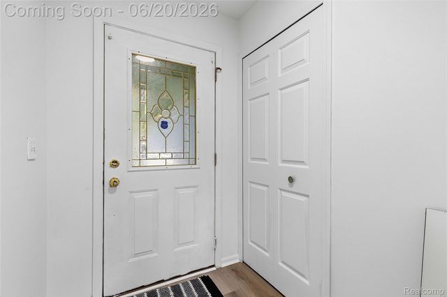 21884 Laurel Street, Clinton Charter Township, MI 48035