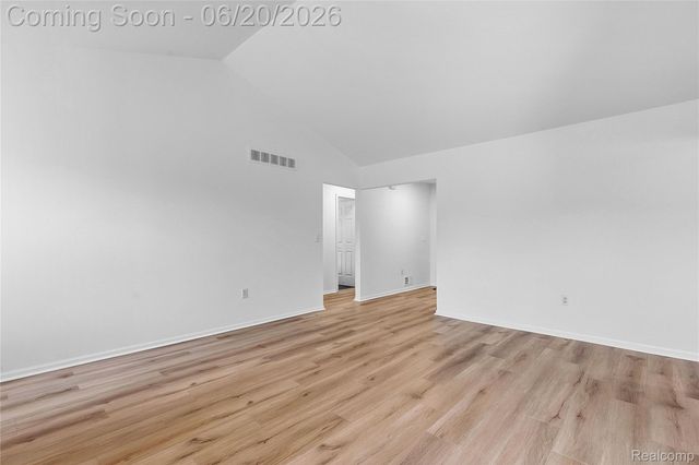 21884 Laurel Street, Clinton Charter Township, MI 48035