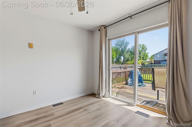 21884 Laurel Street, Clinton Charter Township, MI 48035