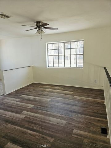 10030 Owensmouth 24, Chatsworth, CA 91311