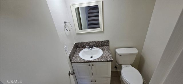 10030 Owensmouth 24, Chatsworth, CA 91311