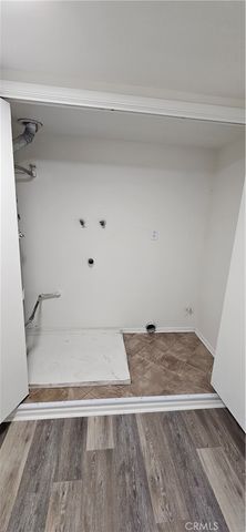 10030 Owensmouth 24, Chatsworth, CA 91311