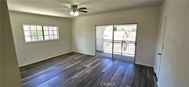 10030 Owensmouth 24, Chatsworth, CA 91311