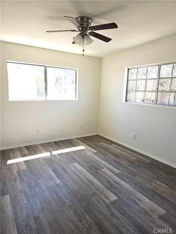 10030 Owensmouth 24, Chatsworth, CA 91311