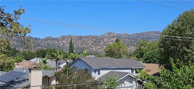 10030 Owensmouth 24, Chatsworth, CA 91311