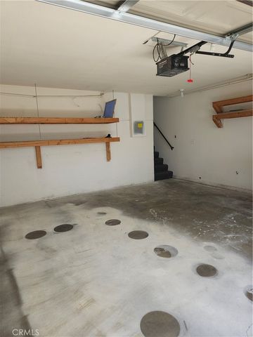 10030 Owensmouth 24, Chatsworth, CA 91311