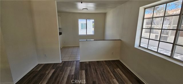 10030 Owensmouth 24, Chatsworth, CA 91311