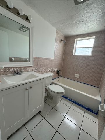1855 Plunkett St 101, Hollywood, FL 33020