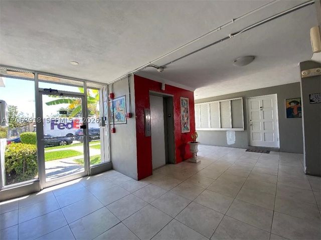1855 Plunkett St 101, Hollywood, FL 33020