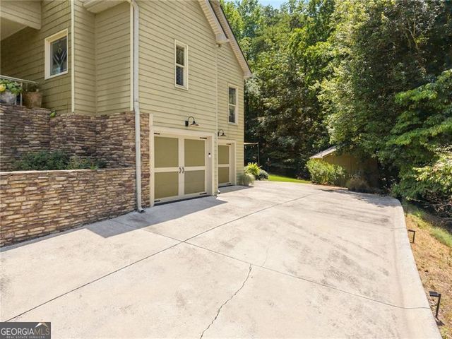 5945 Wellington Avenue, Gainesville, GA 30506