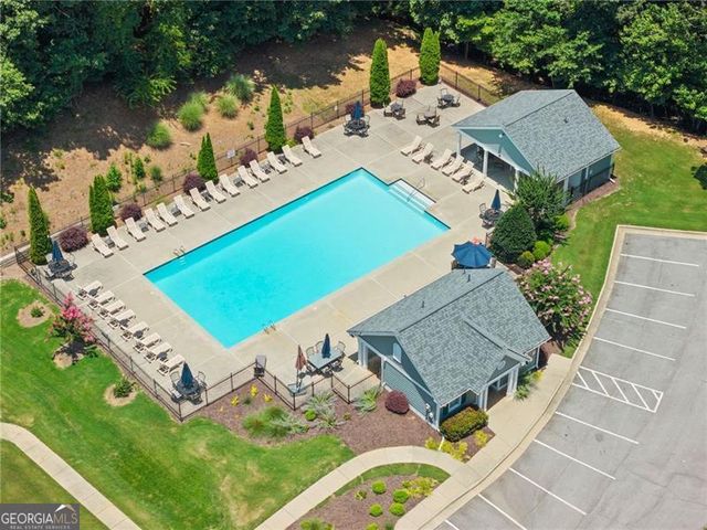 5945 Wellington Avenue, Gainesville, GA 30506