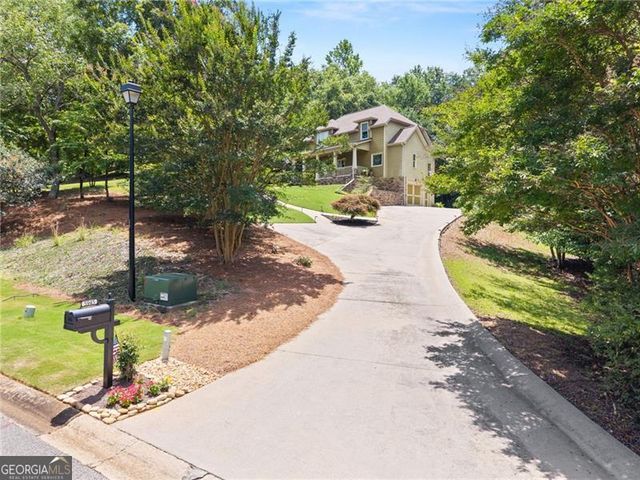 5945 Wellington Avenue, Gainesville, GA 30506