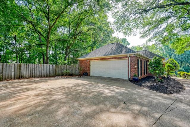 144 Hawk Creek Drive, Spartanburg, SC 29301