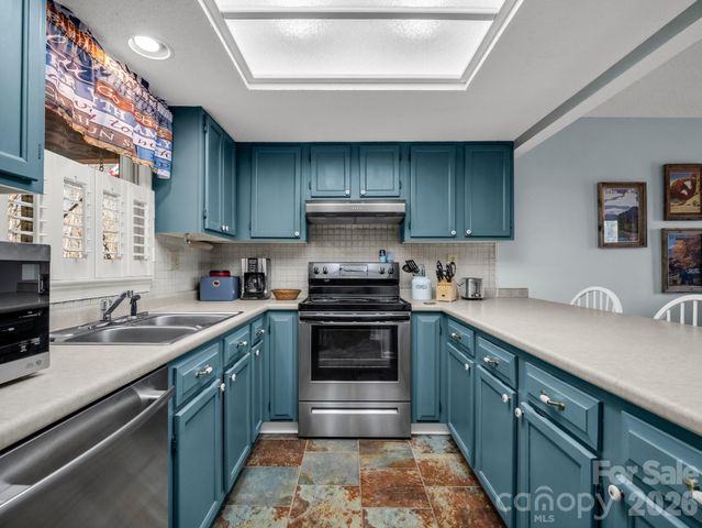 110 Appledore Court 9, Lake Lure, NC 28746