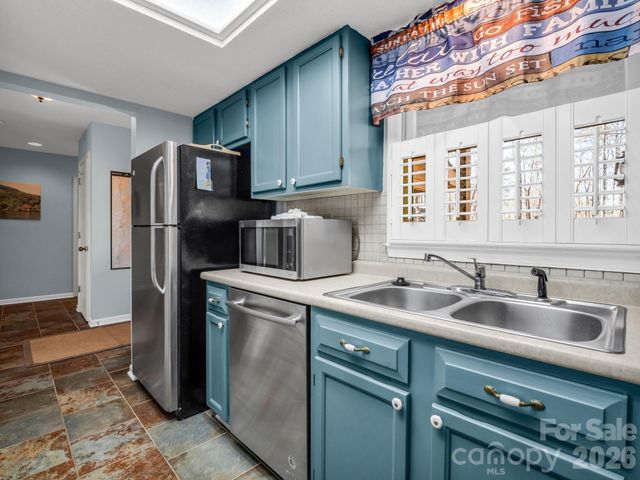 110 Appledore Court 9, Lake Lure, NC 28746