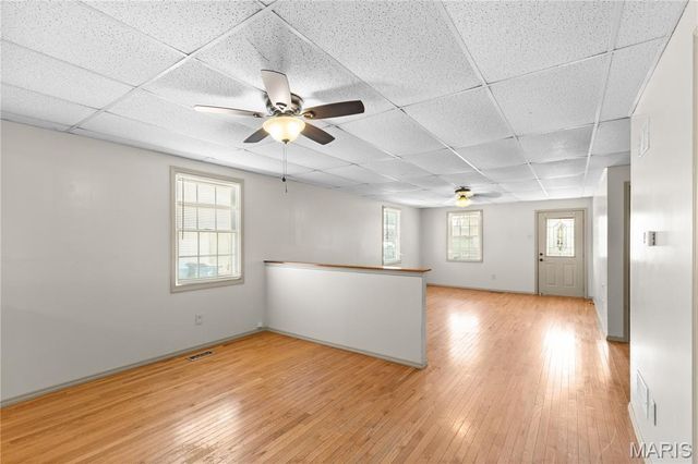 21 W Penning Avenue, Wood River, IL 62095