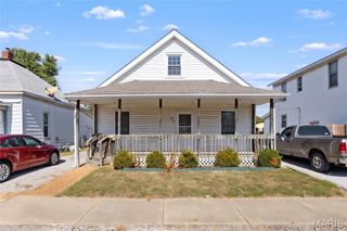 21 W Penning Avenue, Wood River, IL 62095