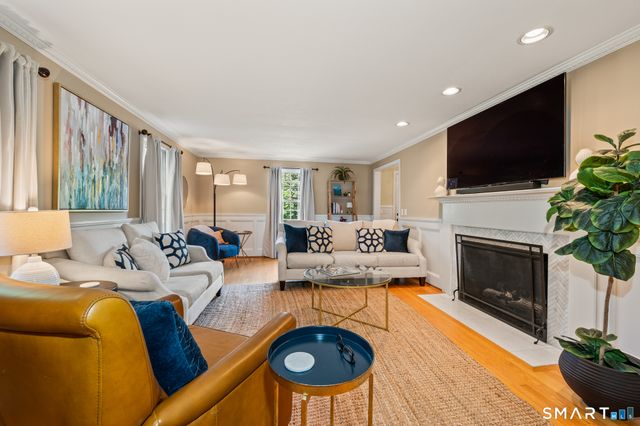 26 Founders Road, Glastonbury, CT 06033