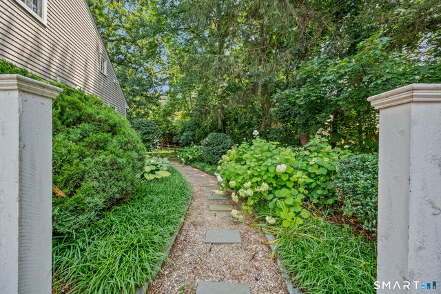 26 Founders Road, Glastonbury, CT 06033