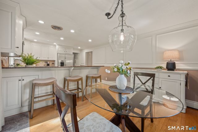 26 Founders Road, Glastonbury, CT 06033