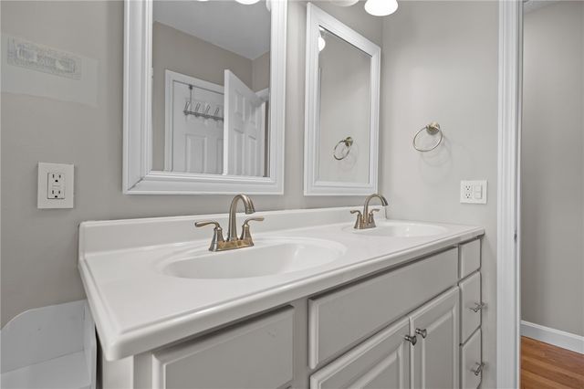19 Irondale Street, Warwick, RI 02886
