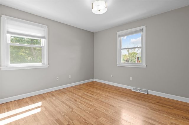 19 Irondale Street, Warwick, RI 02886