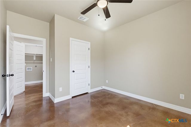 1313 Lone Pine Way, Killeen, TX 76543