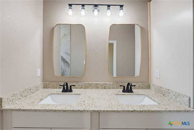 1313 Lone Pine Way, Killeen, TX 76543