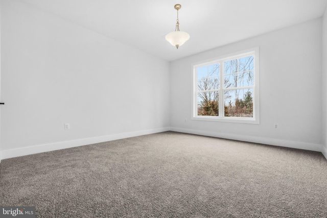 414 WATERFORD RD, Silver Spring, MD 20901