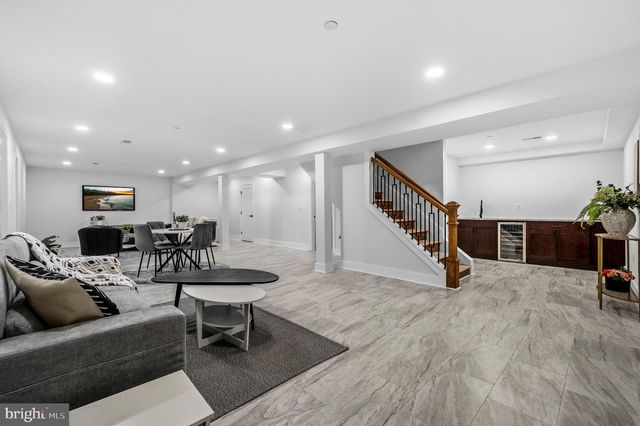 414 WATERFORD RD, Silver Spring, MD 20901