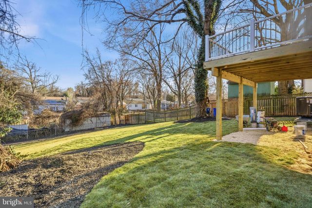 414 WATERFORD RD, Silver Spring, MD 20901