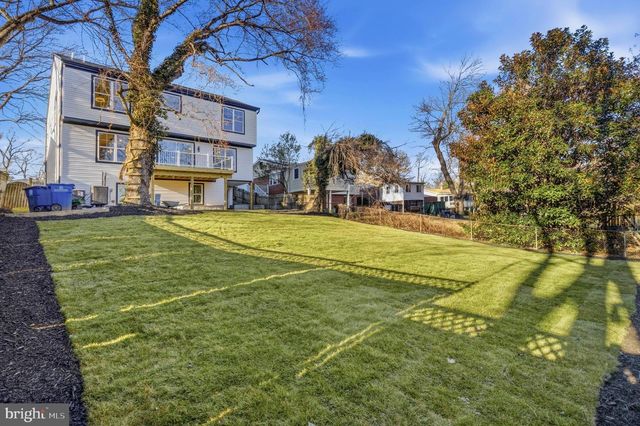 414 WATERFORD RD, Silver Spring, MD 20901