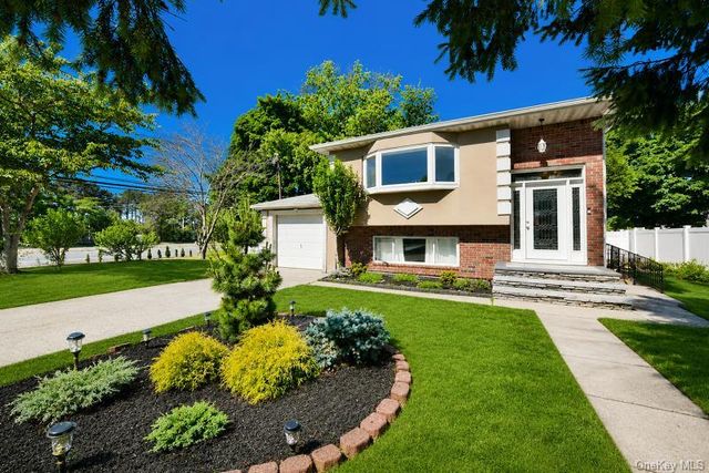 10 Miller Avenue, Central Islip, NY 11722