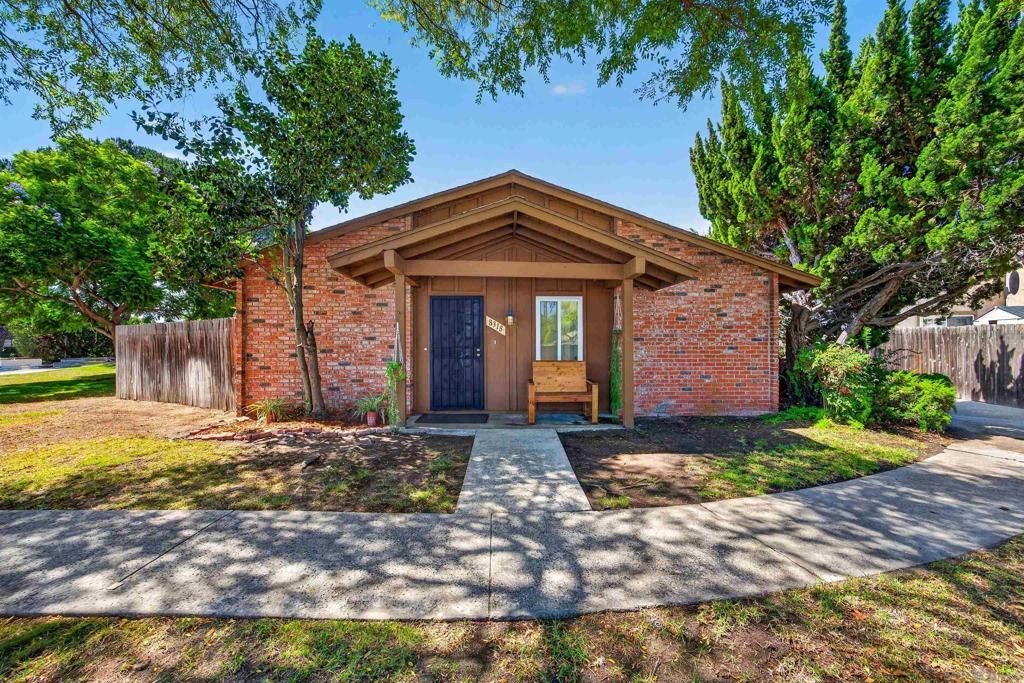 8318 Panorama Ridge Ct, Spring Valley, CA 91977 — exterior