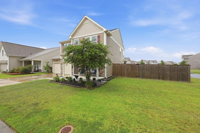 418 Fox Sparrow Court, Summerville, SC 29486