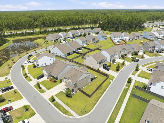 418 Fox Sparrow Court, Summerville, SC 29486