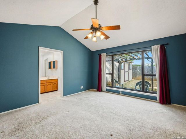 106 SADDLE CLUB CIR, Boerne, TX 78006