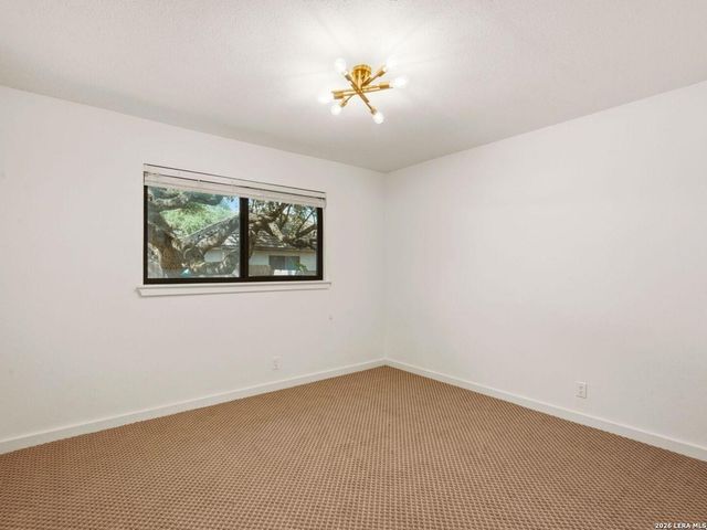 106 SADDLE CLUB CIR, Boerne, TX 78006