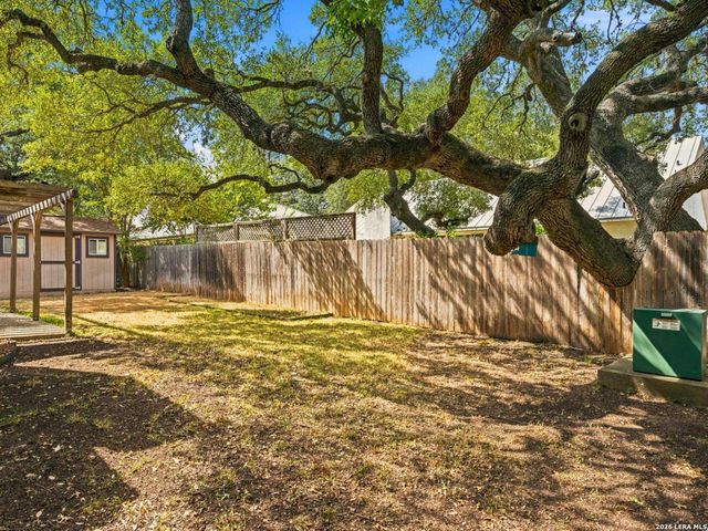 106 SADDLE CLUB CIR, Boerne, TX 78006