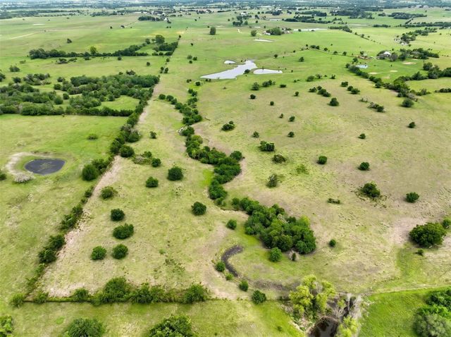 4425 Franke Road, New Ulm, TX 78950