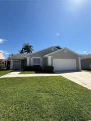 665 SE 25th Ln 665, Homestead, FL 33033