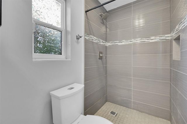 6501 NW 24th Ct, Sunrise, FL 33313