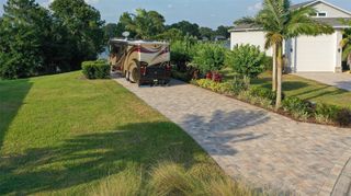 706 MEANDERING WAY, Polk City, FL 33868