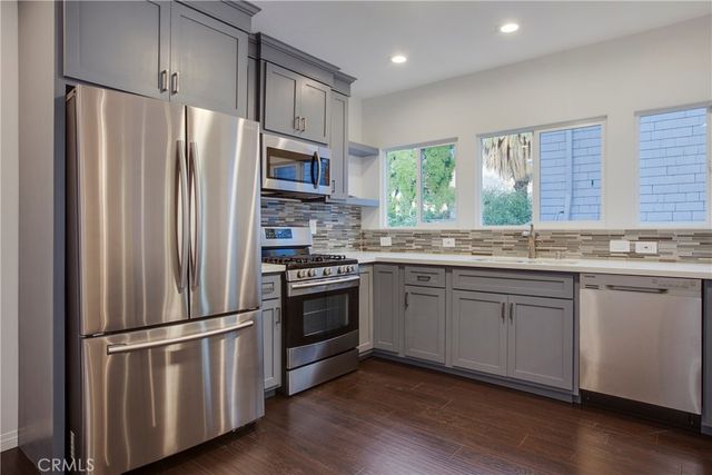 2765 W 8th, Los Angeles, CA 90005