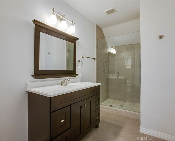 2765 W 8th, Los Angeles, CA 90005