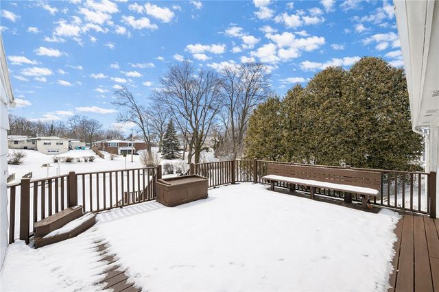 95 Ripplewood Drive, Greece, NY 14616